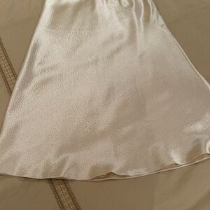 Naeem Khan 100% Cream Silk Skirt Size 6